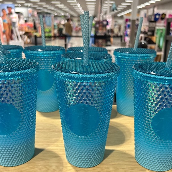 Starbucks Blue Ombre Aqua Splash Tumbler Cold Cup Grande 16oz New 2023 Release - Picture 4 of 7